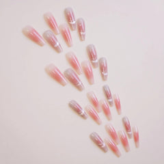 BABALAL close-up cat-eye ombre finish displaying high gloss and shimmer