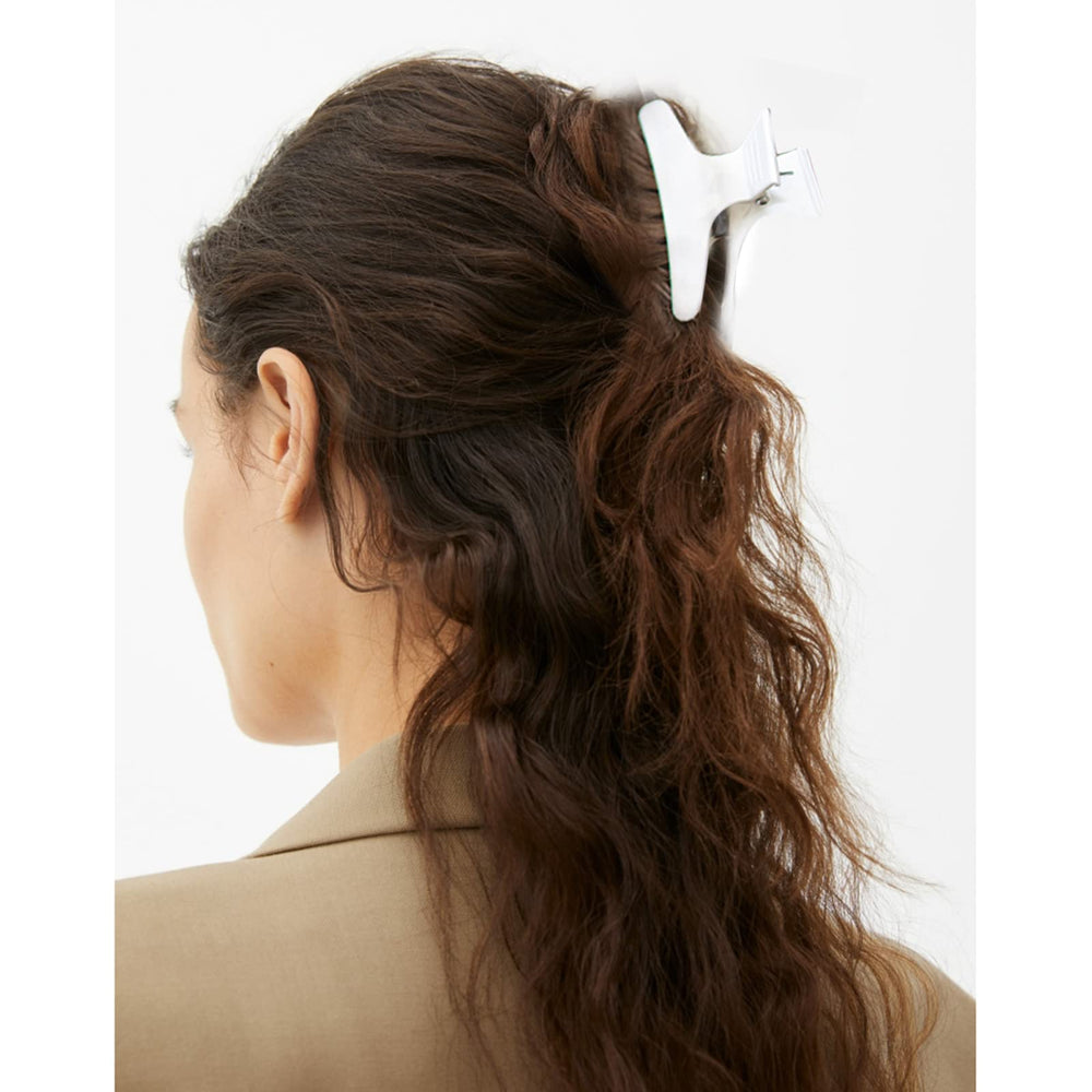BAHABY clips used with foil while coloring hair for tidy, separated sections