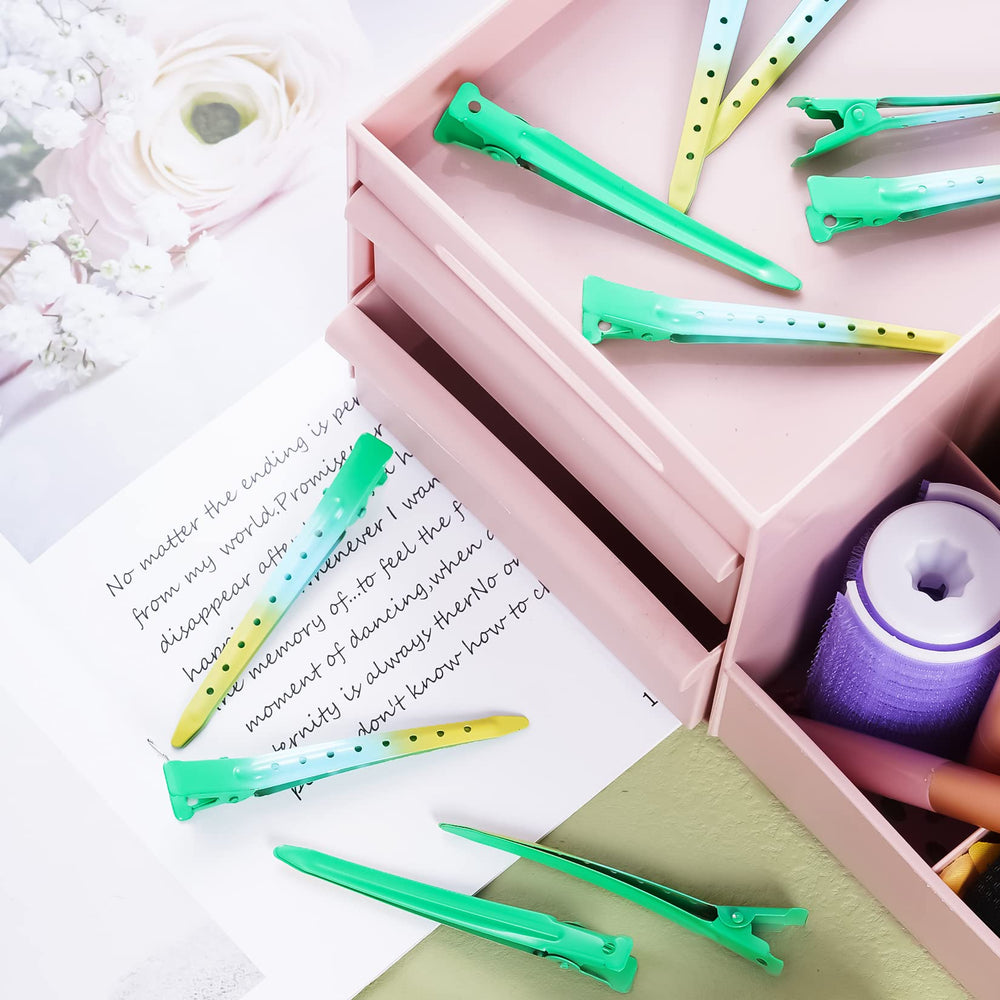 Bantoye arranged gradient green clips illustrating vibrant salon-ready color