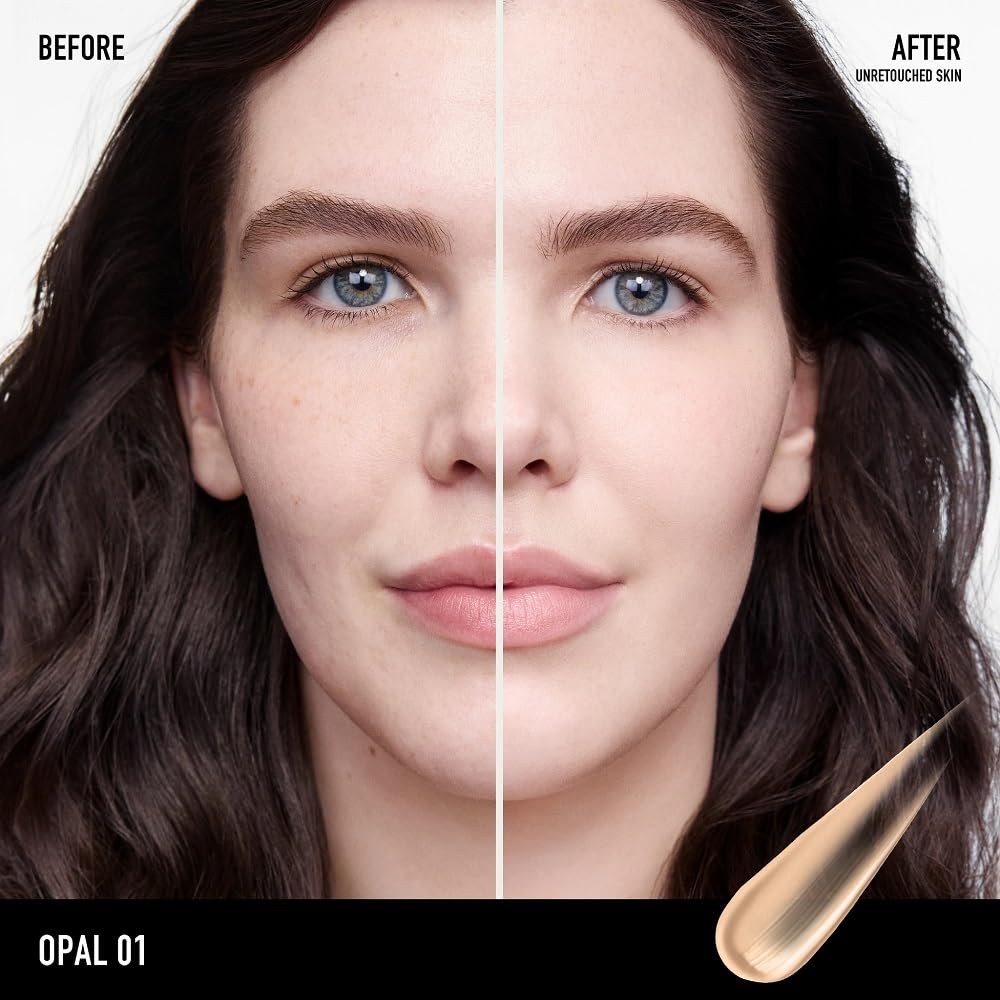 bareMinerals application on fingertips demonstrating quick blendability