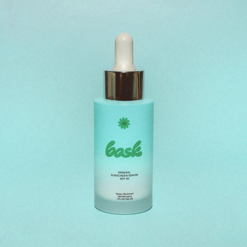 Bask pump-action dispensing serum for controlled application