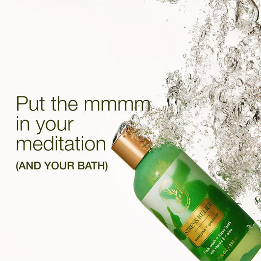 Bath & Body Works pump and label close-up highlighting ingredient clarity and appeal