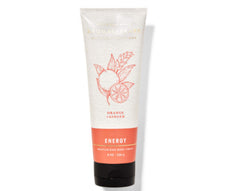 Bath & Body Works jar front view showing label and orange ginger scent benefits