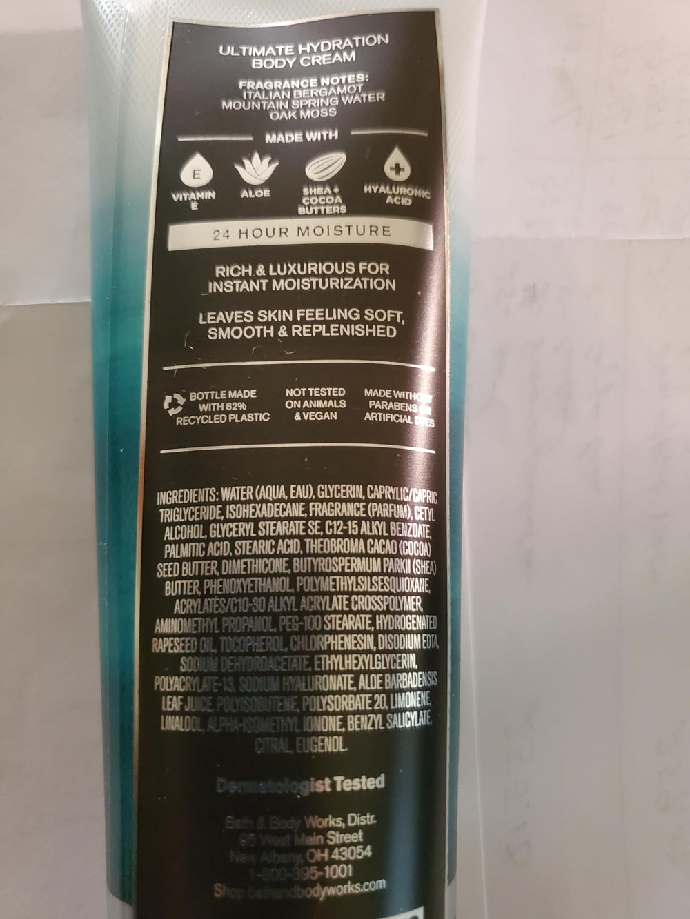 Bath & Body Works Ocean cream texture on hand demonstrating creamy hydration and smooth spread