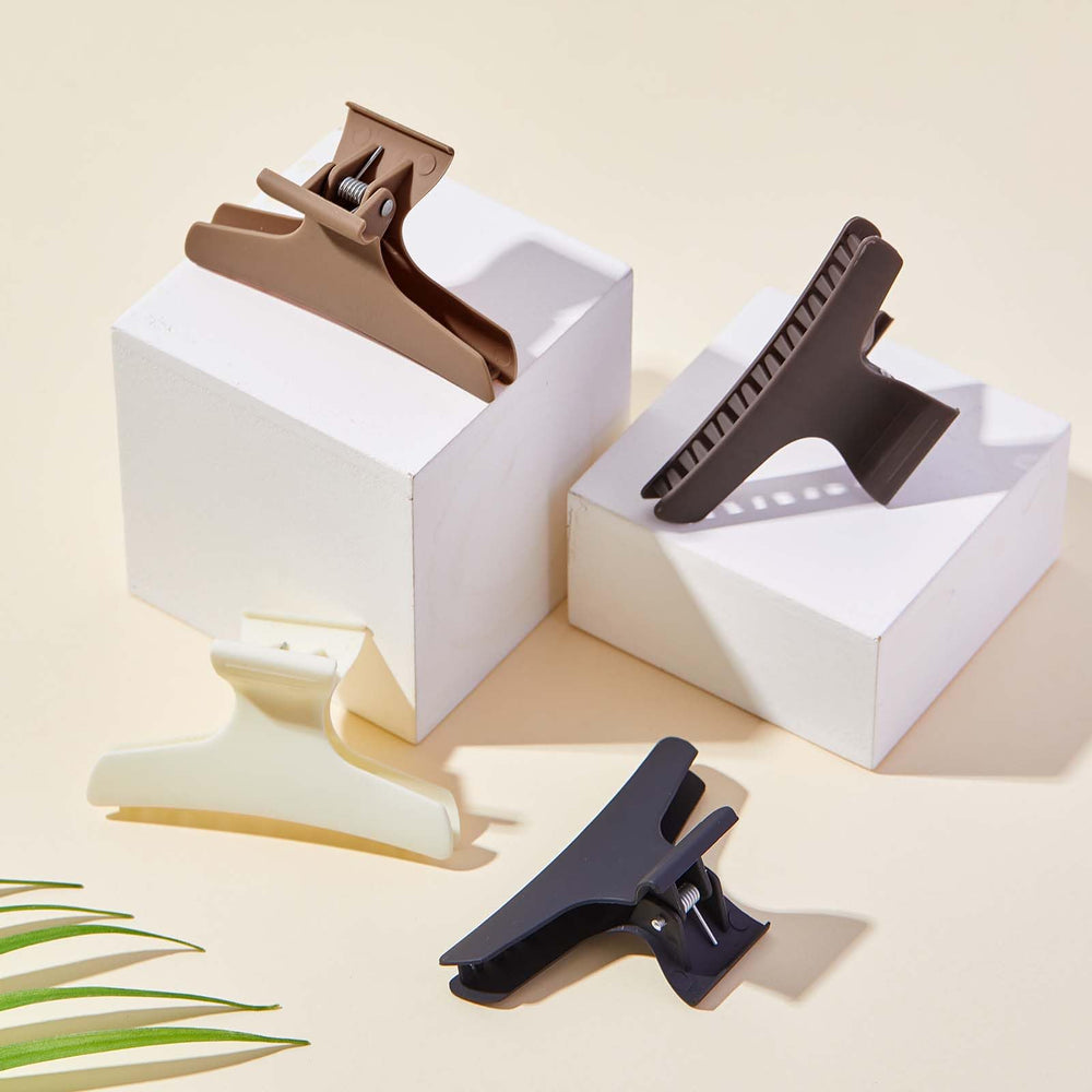 Batiyeer matte finish detail that prevents slipping and keeps hair smooth