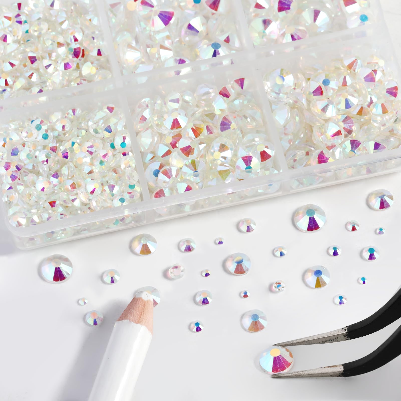 BEADSLAND close-up of glass cut and AB shimmer highlighting high sparkle quality