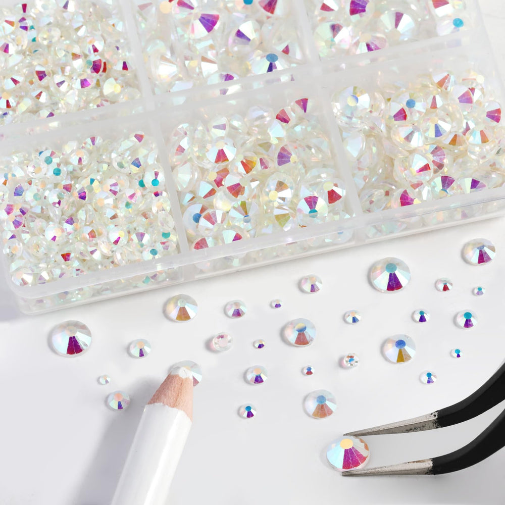BEADSLAND close-up of glass cut and AB shimmer highlighting high sparkle quality
