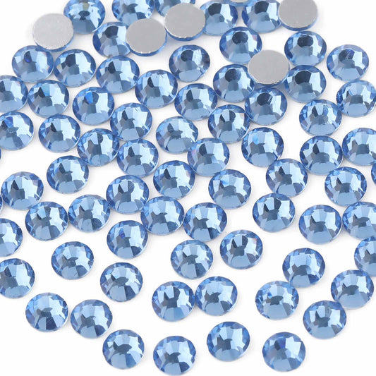 BEADSLAND close-up of SS16 facets highlighting sparkle and precision