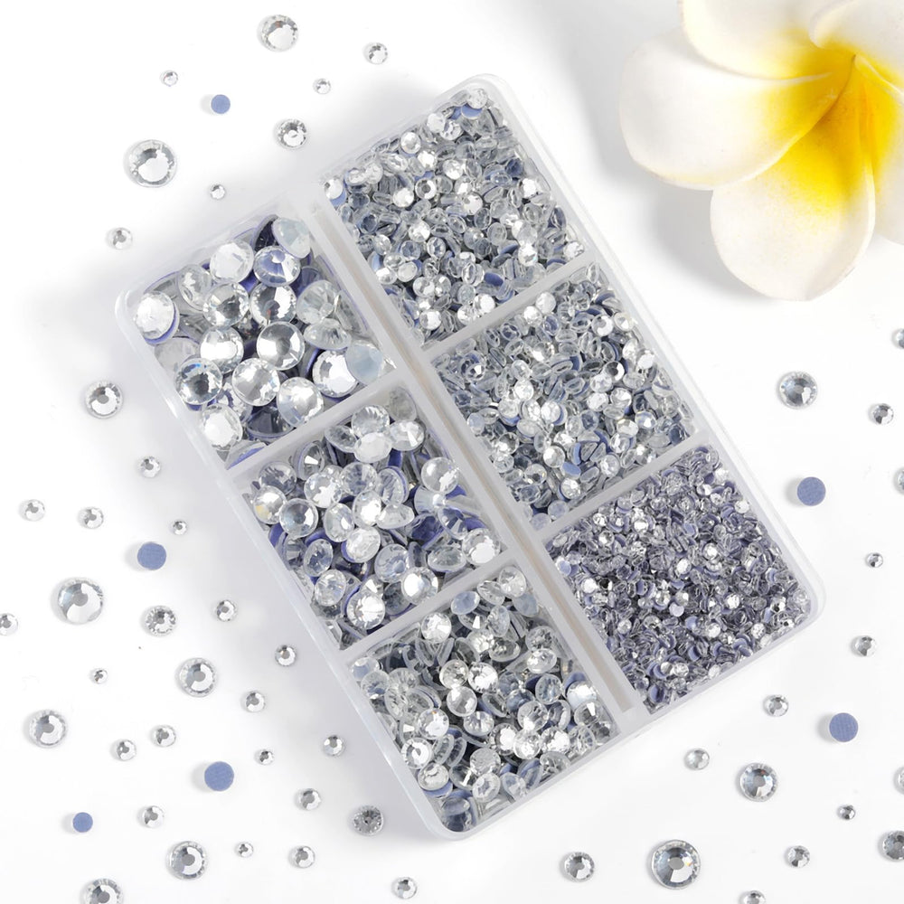BEADSLAND crystal close-up highlighting facets and sparkle for high-reflective finish