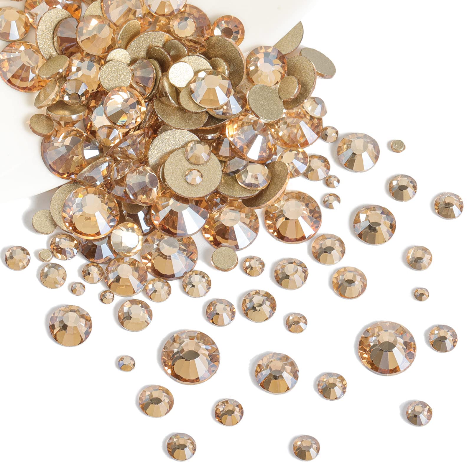 BEADSLAND close-up of glass facets showing precise cut and high shine for strong sparkle