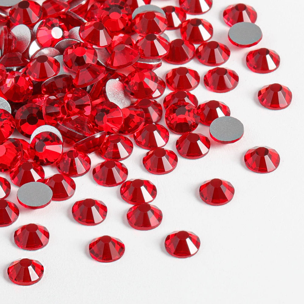 BEADSLAND close-up of faceted top showing bright sparkle and precise glass cut for visual impact