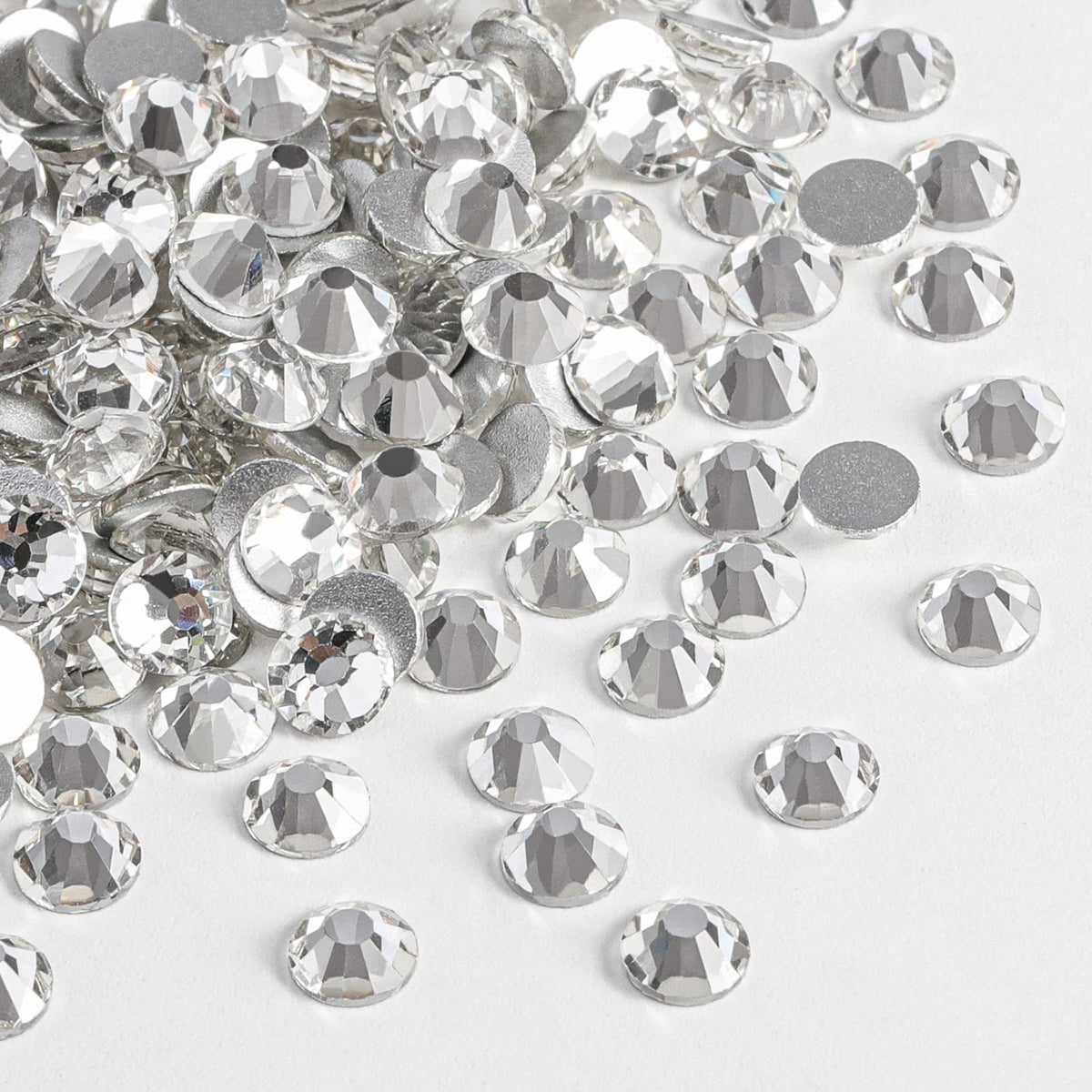 BEADSLAND front packaging showing 2880 clear rhinestones and size information, great for bulk projects