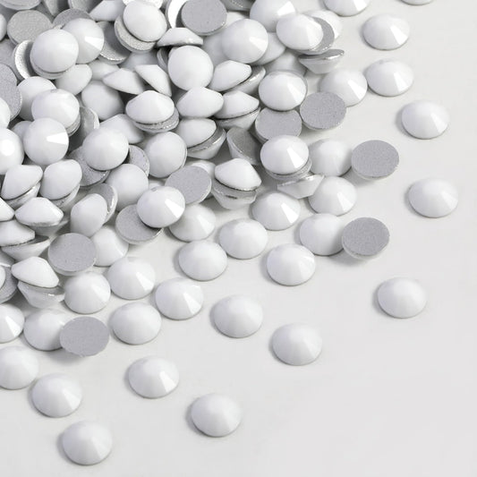 BEADSLAND front packaging showing 1440 chalk white rhinestones and benefit of bulk supply