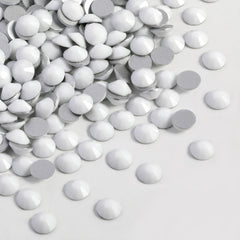 BEADSLAND front packaging showing 1440 chalk white rhinestones and benefit of bulk supply