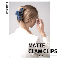 Beauty.H.C clip holding curly hair without frizz or flattening