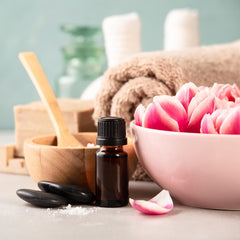 BEECO GIF2U set packed in travel bag for portable skincare routine
