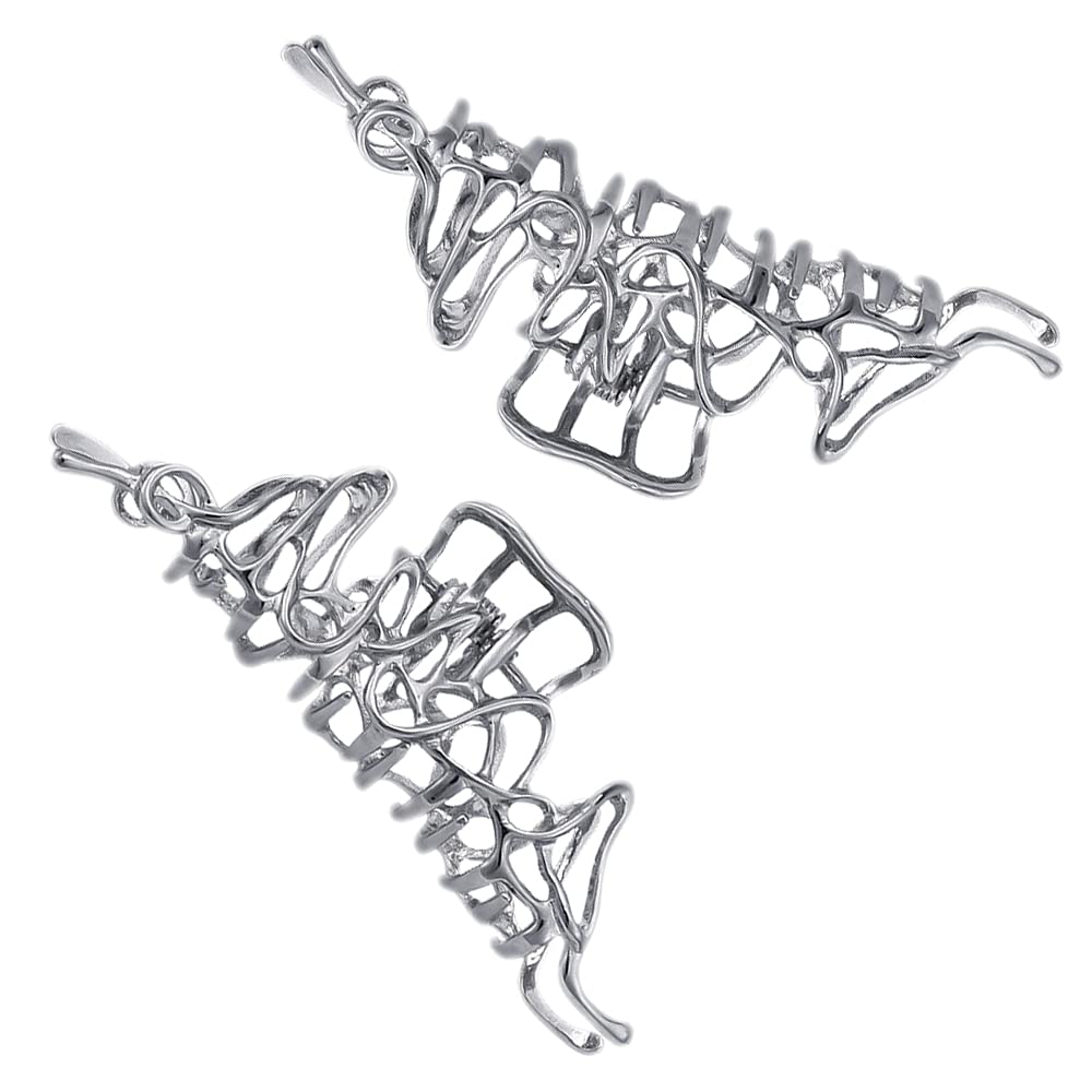 BeeGift silver claw front view showing sleek design and wearable fashion