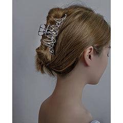 BeeGift clip securing a half-up hairstyle for a polished look