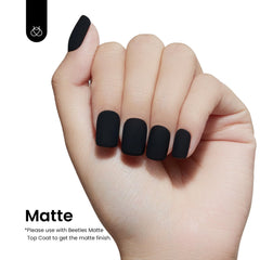 Beetles black gel texture close-up highlighting glossy finish and even opacity