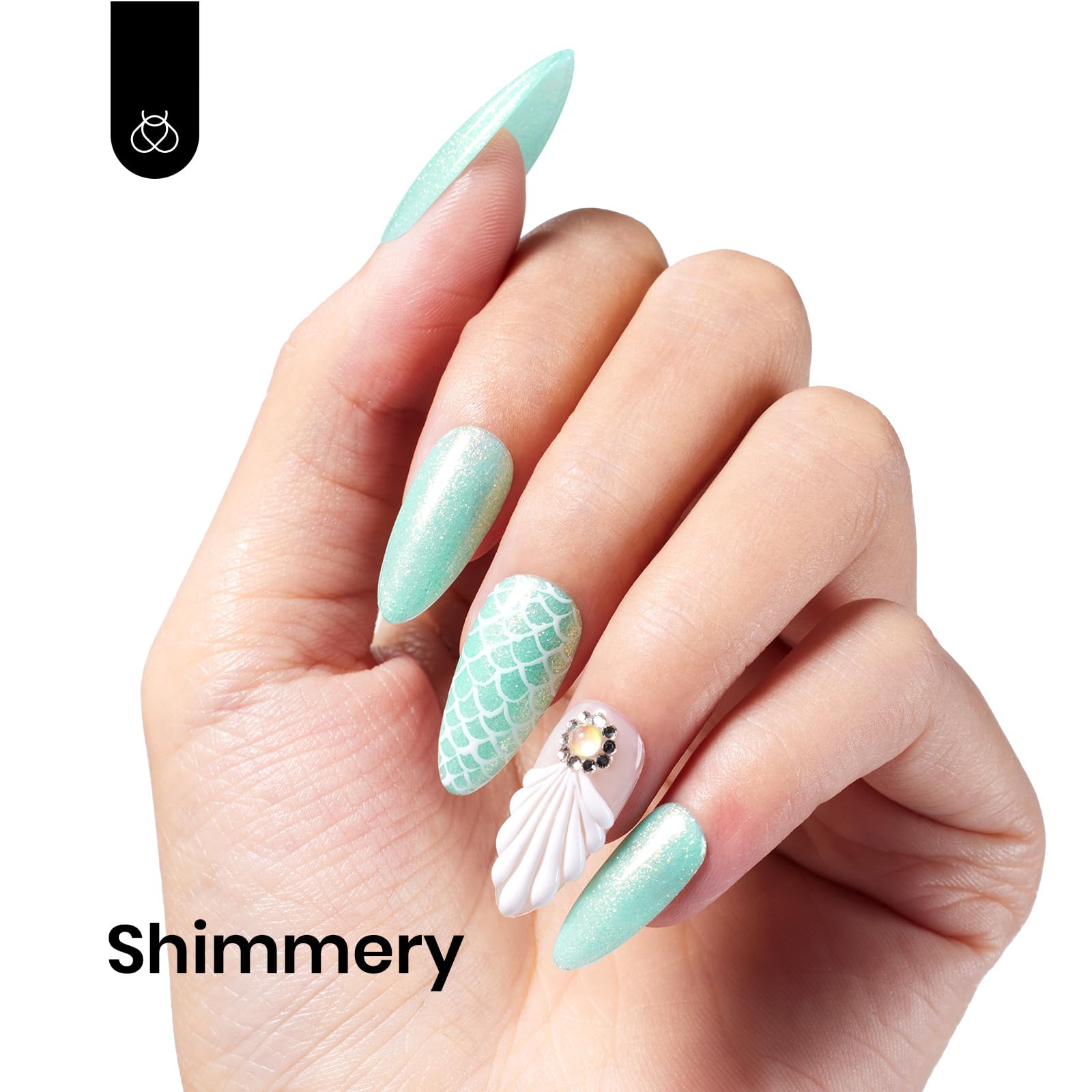 Beetles mint green swatch on fingers displaying color payoff and polish effect