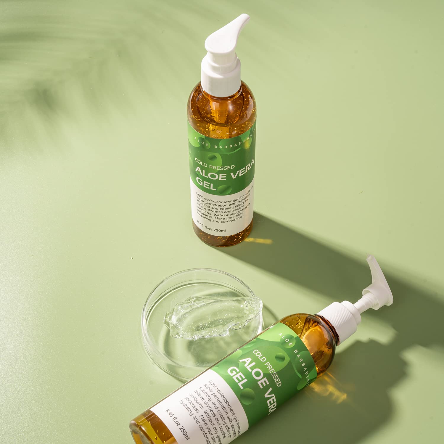 benatu gel texture close-up highlighting smooth, lightweight consistency for fast absorption