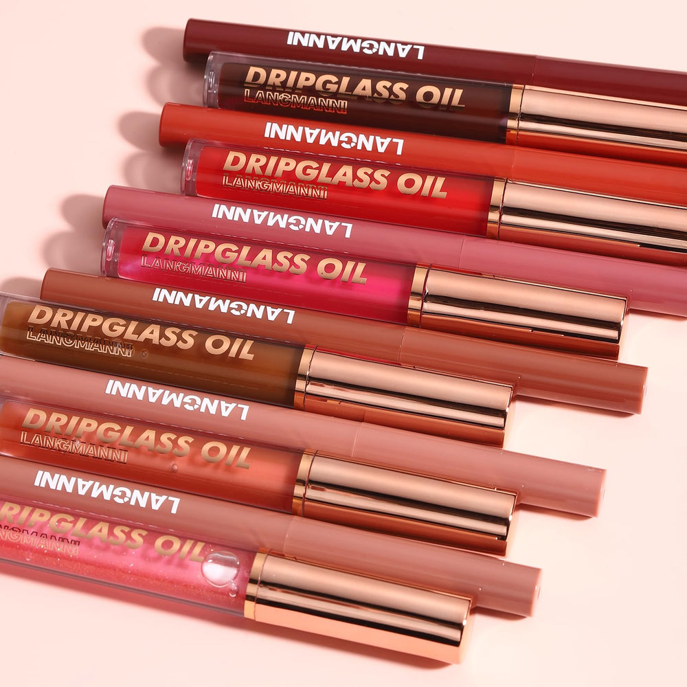 BestLand evening look lifestyle photo showing glossy, defined lips