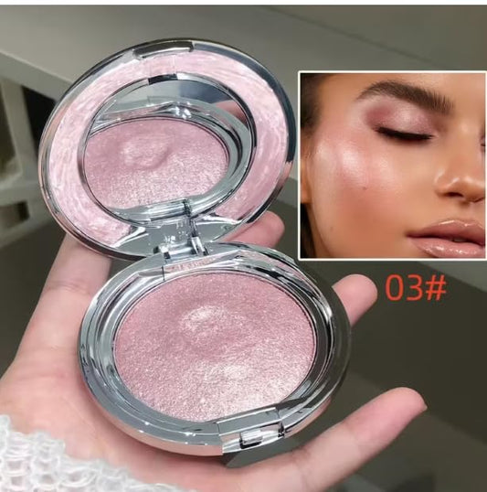 BestLand cream texture close-up displaying smooth blendable formula benefit