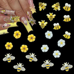 BHCCXZ gold bee charm detail emphasizing metallic focal point