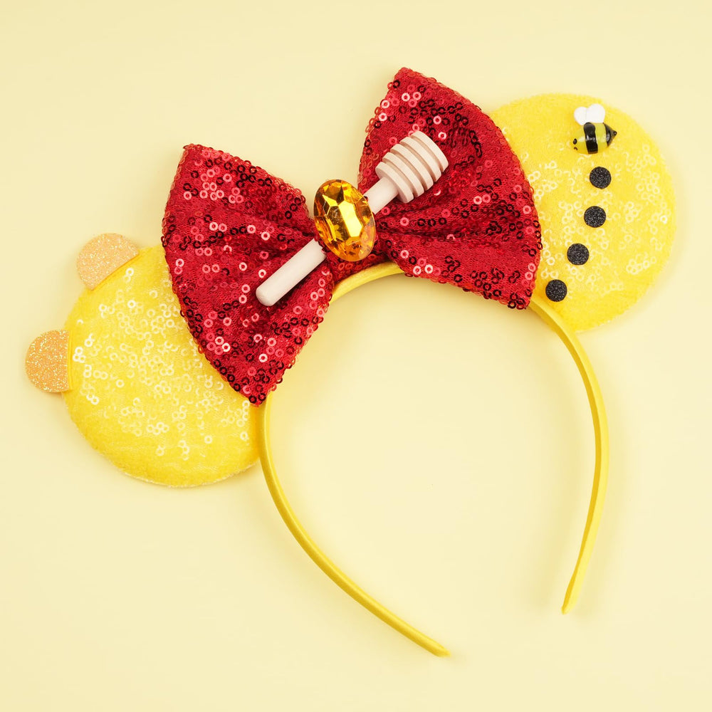 bianbaistar lifestyle at theme park adding whimsical fun to outfits