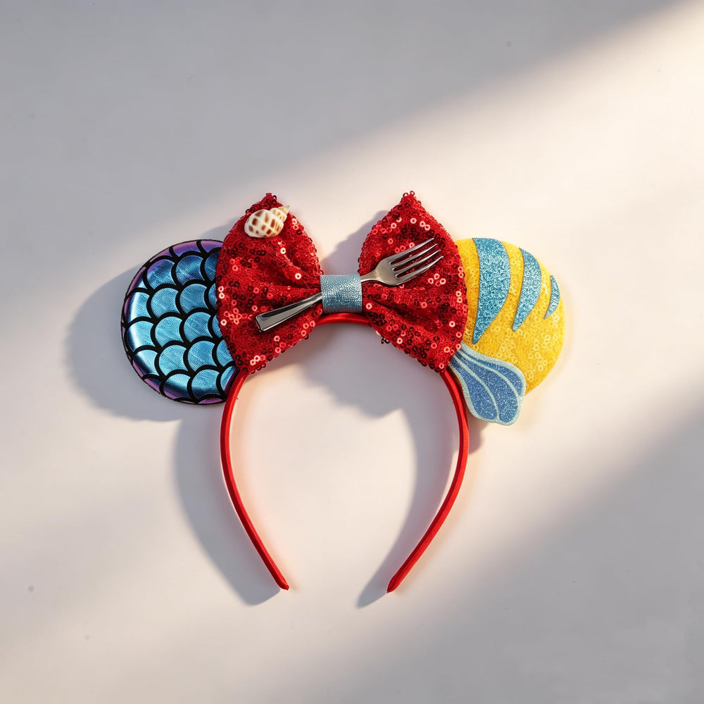 bianbaistar lifestyle shot at theme park illustrating how accessory enhances outfits