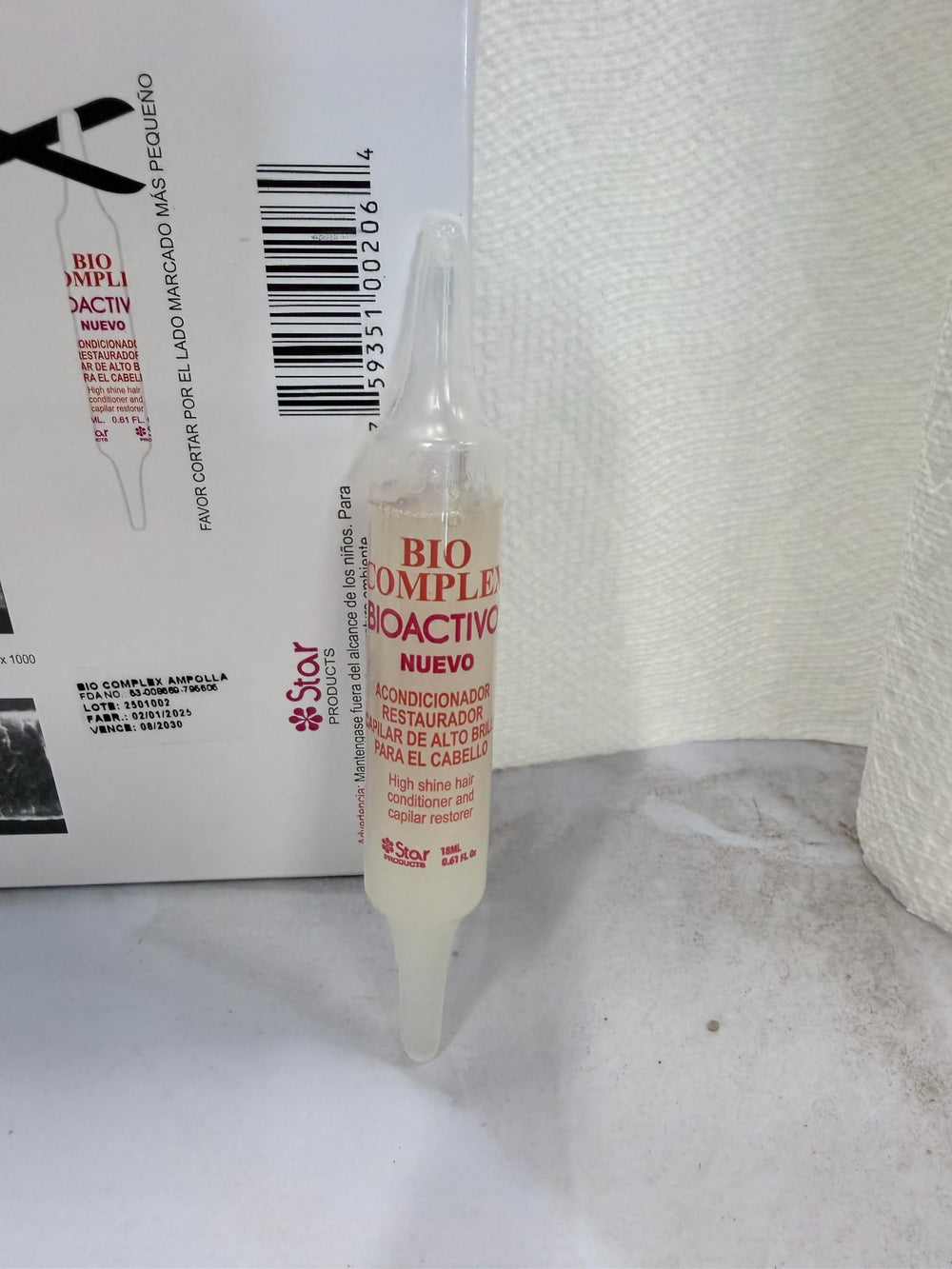 Model with glossy hair after Bio Complex ampoule treatment demonstrating shine