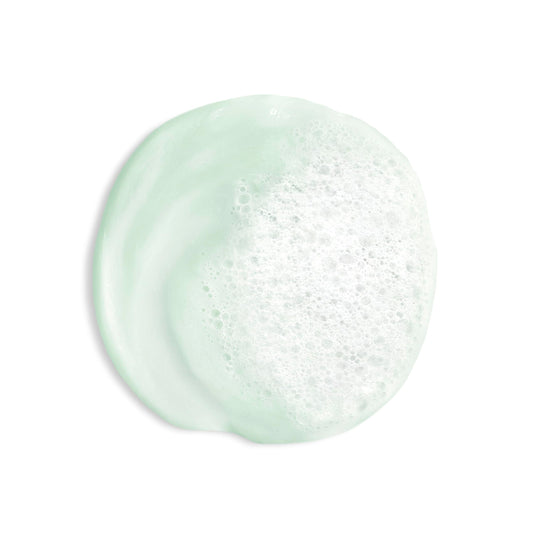 Biotherm Homme open cap and clear gel texture for easy application