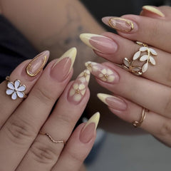 BLGTGH close-up of 5D gold lines and gloss highlighting ornate gold detail