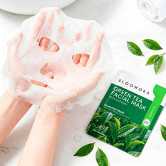 BLOOMORA individually sealed sachets arranged, shows freshness and travel-ready convenience