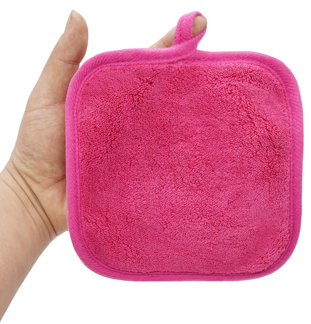 BloomSesame cloth with washing machine and detergent showing easy machine-wash care