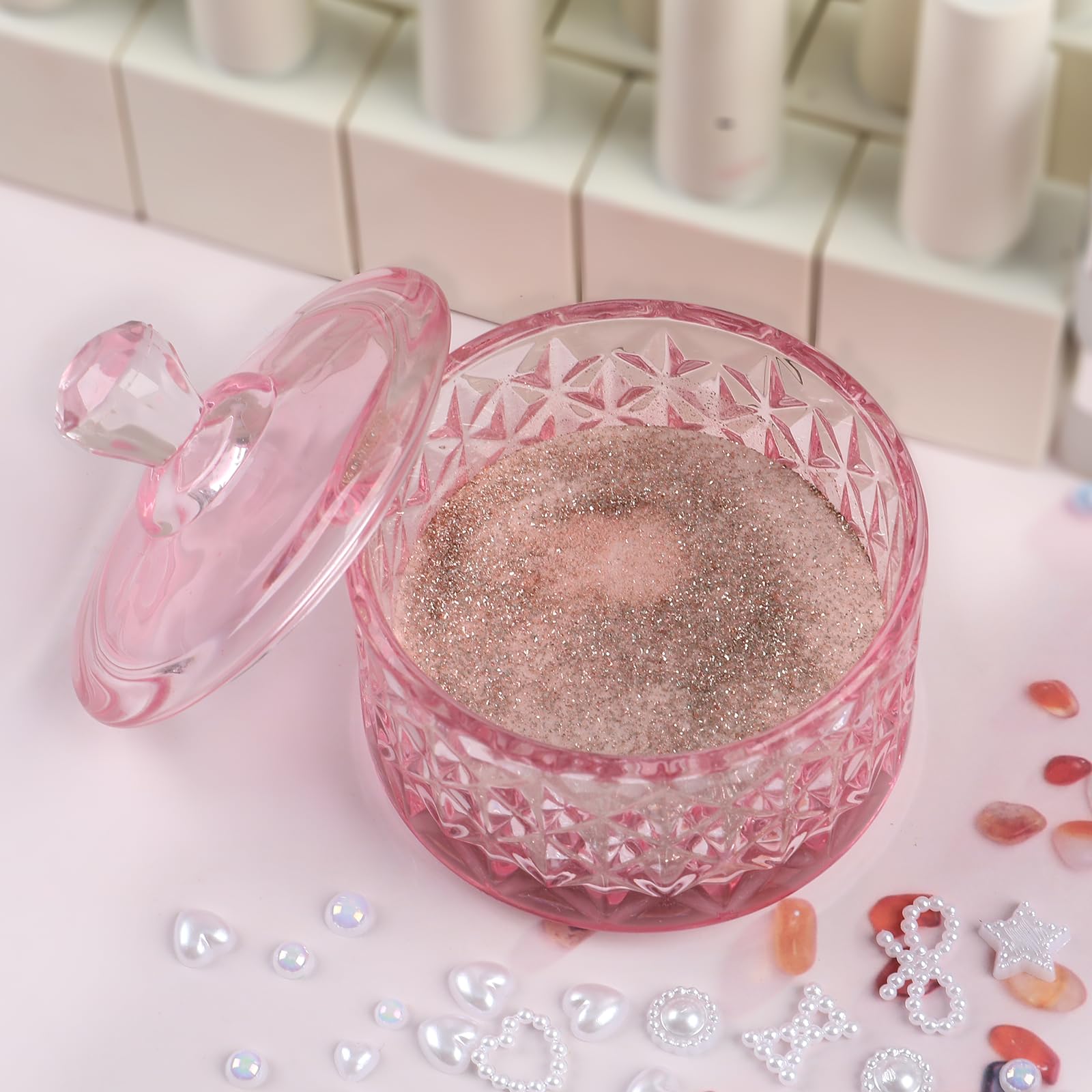 BOMOQING lid detail and seal displaying fit that reduces evaporation and maintains freshness
