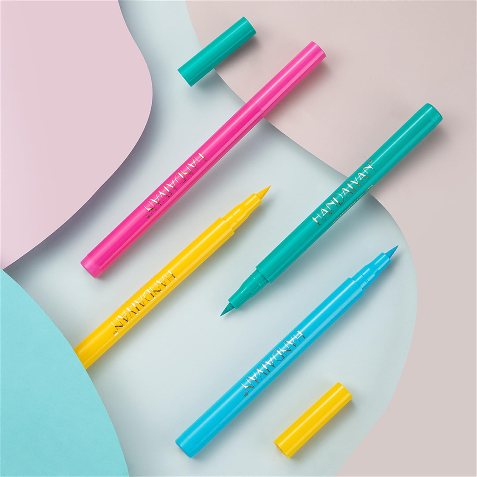 bonnie choice size scale in hand illustrating compact travel-friendly eyeliner kit