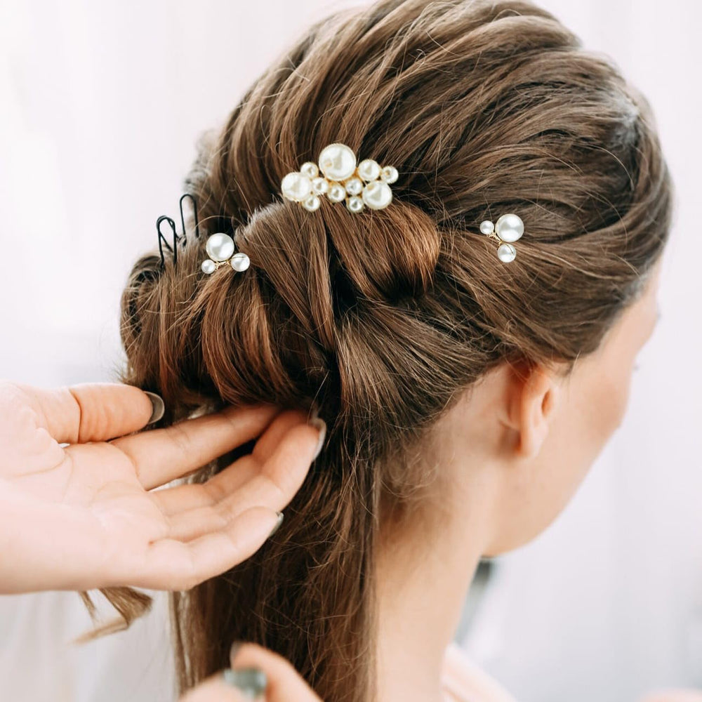 BOYIVI styled bride wearing combs in wedding hair to add refined sparkle