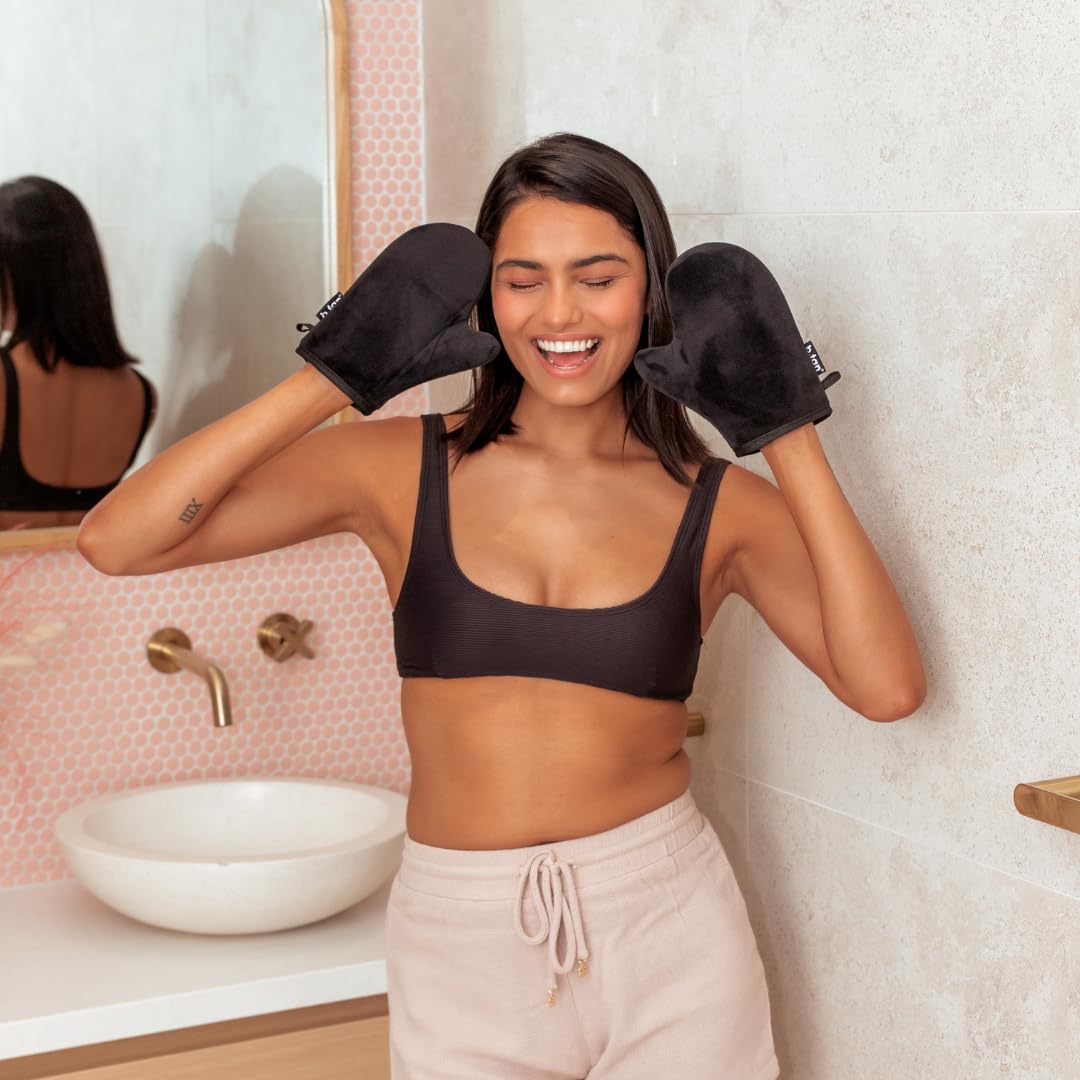 B.TAN back mitt handles showing grip for one-person back application