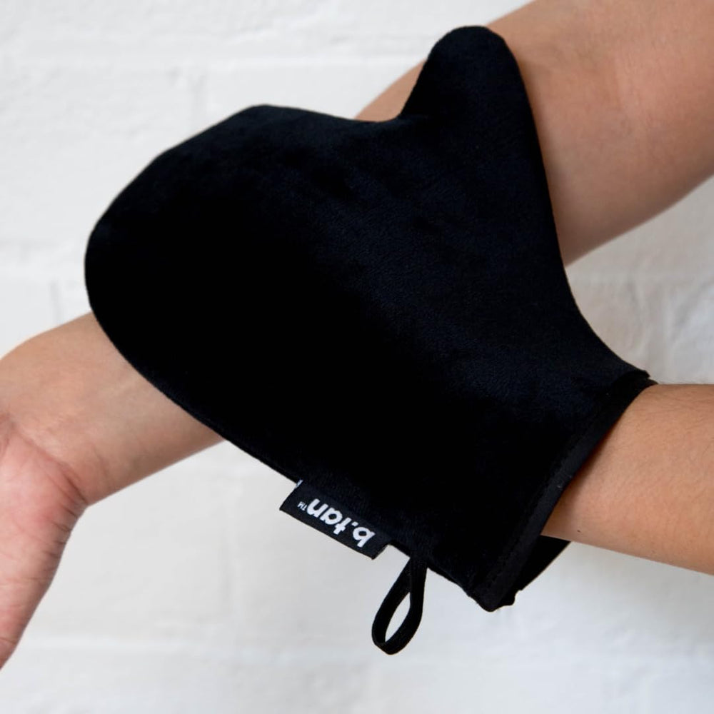B.TAN mitt packaging and label displaying reusable, vegan features
