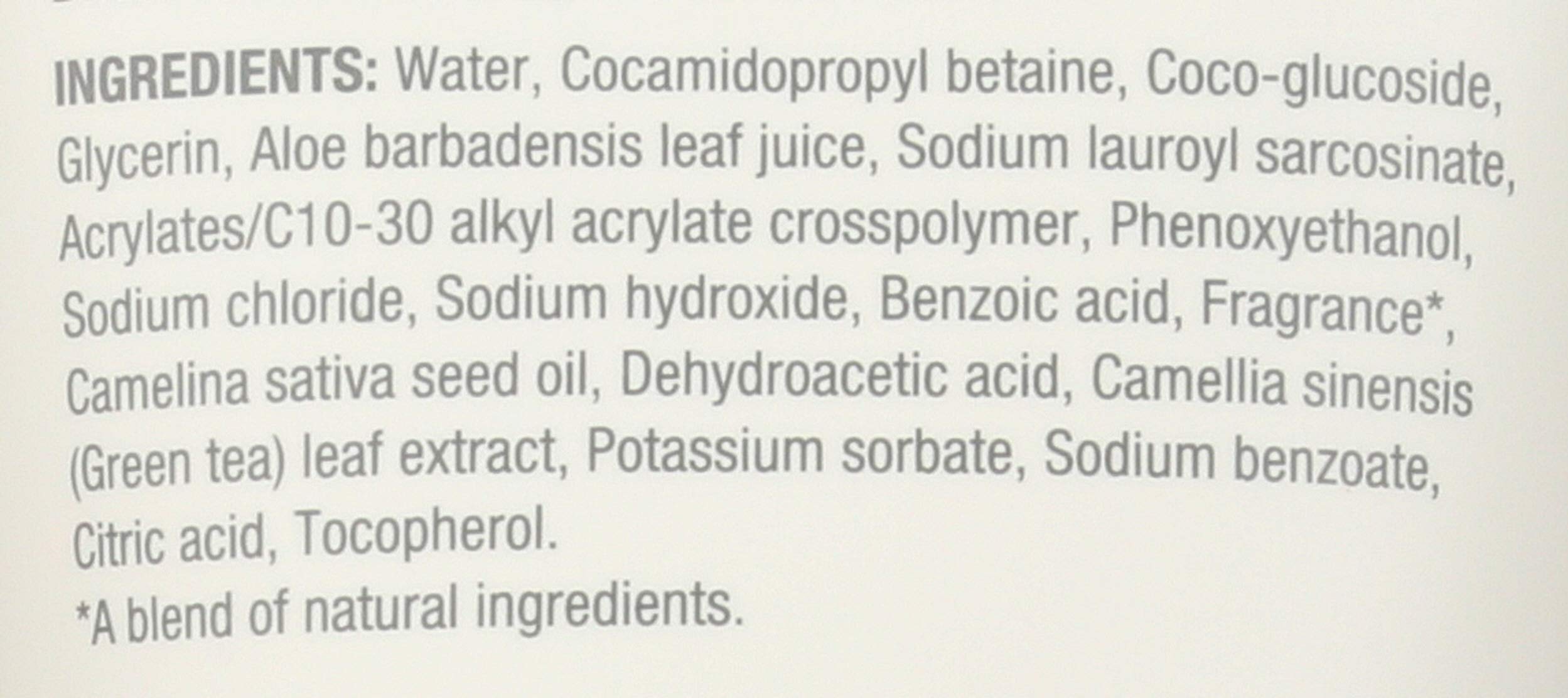 Bulldog Original face wash foamy texture close-up, gentle lathering for effective cleansing benefit
