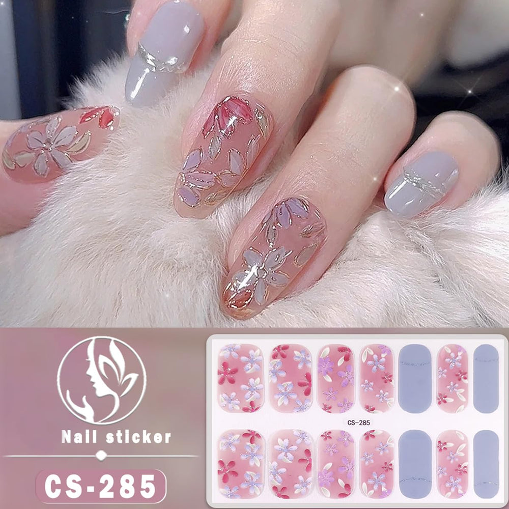 BUNLVDI lifestyle hand outdoors showcasing durable floral manicure