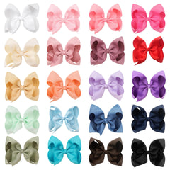CÉLLOT packaged bows displayed as a gift set showing ideal presentability