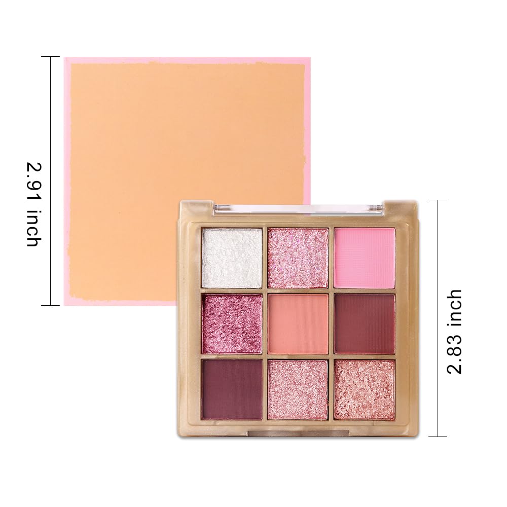 CAKAILA applied on model demonstrating flattering natural eye definition for mature skin