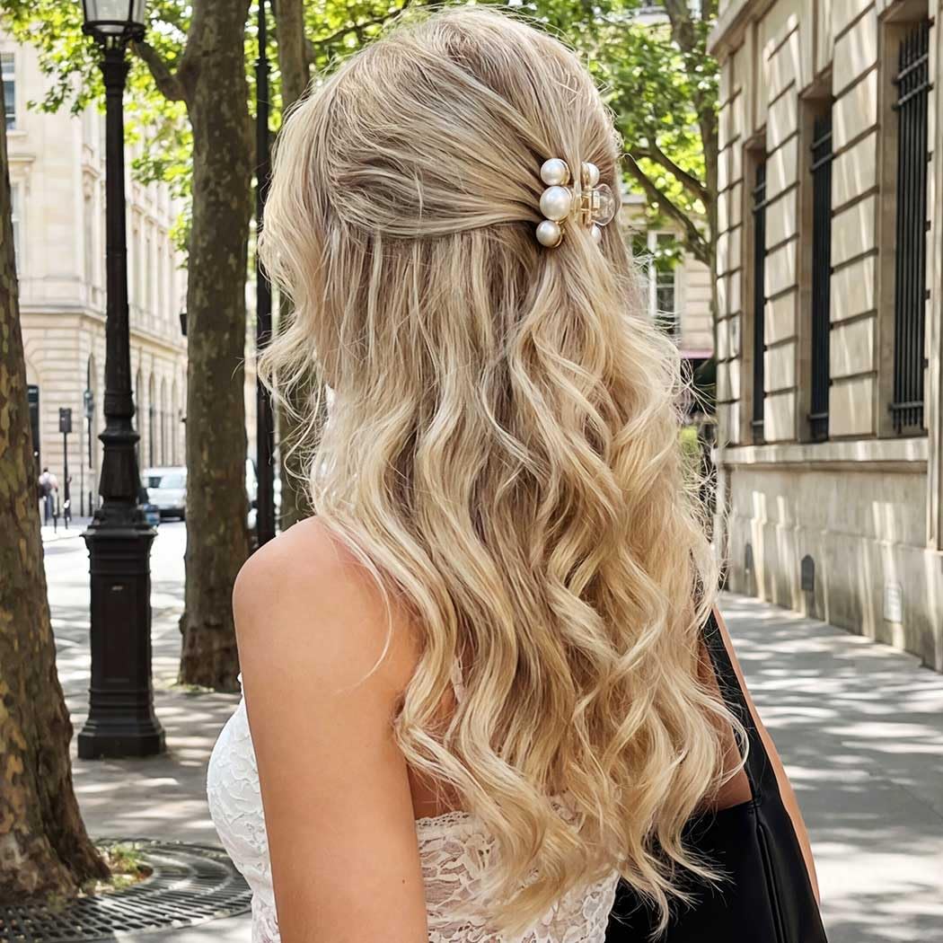 CAKURE clip securing a half-up hairstyle demonstrating tidy hold and style boost