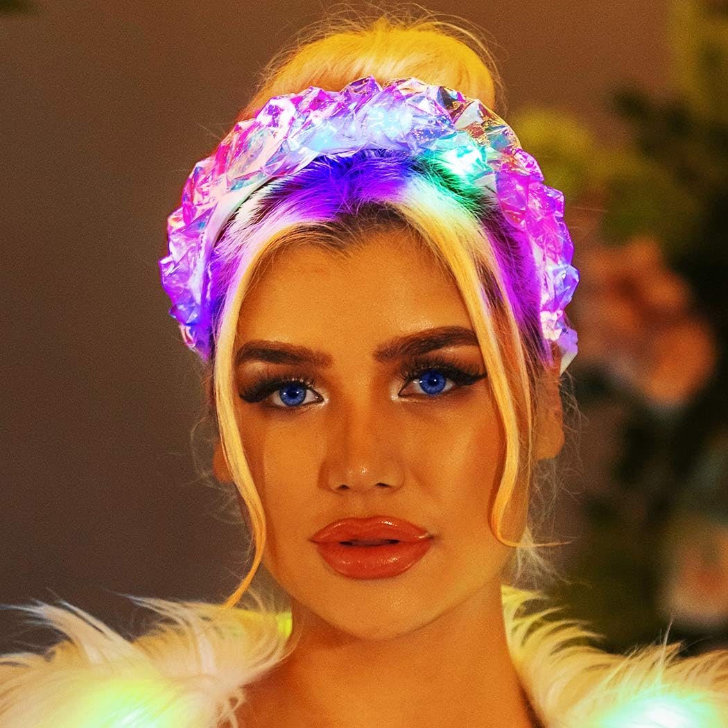 CAKURE headband worn at concert demonstrating visibility benefit