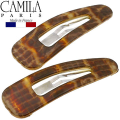Camila in-use side slide on woman creating polished everyday hairstyle