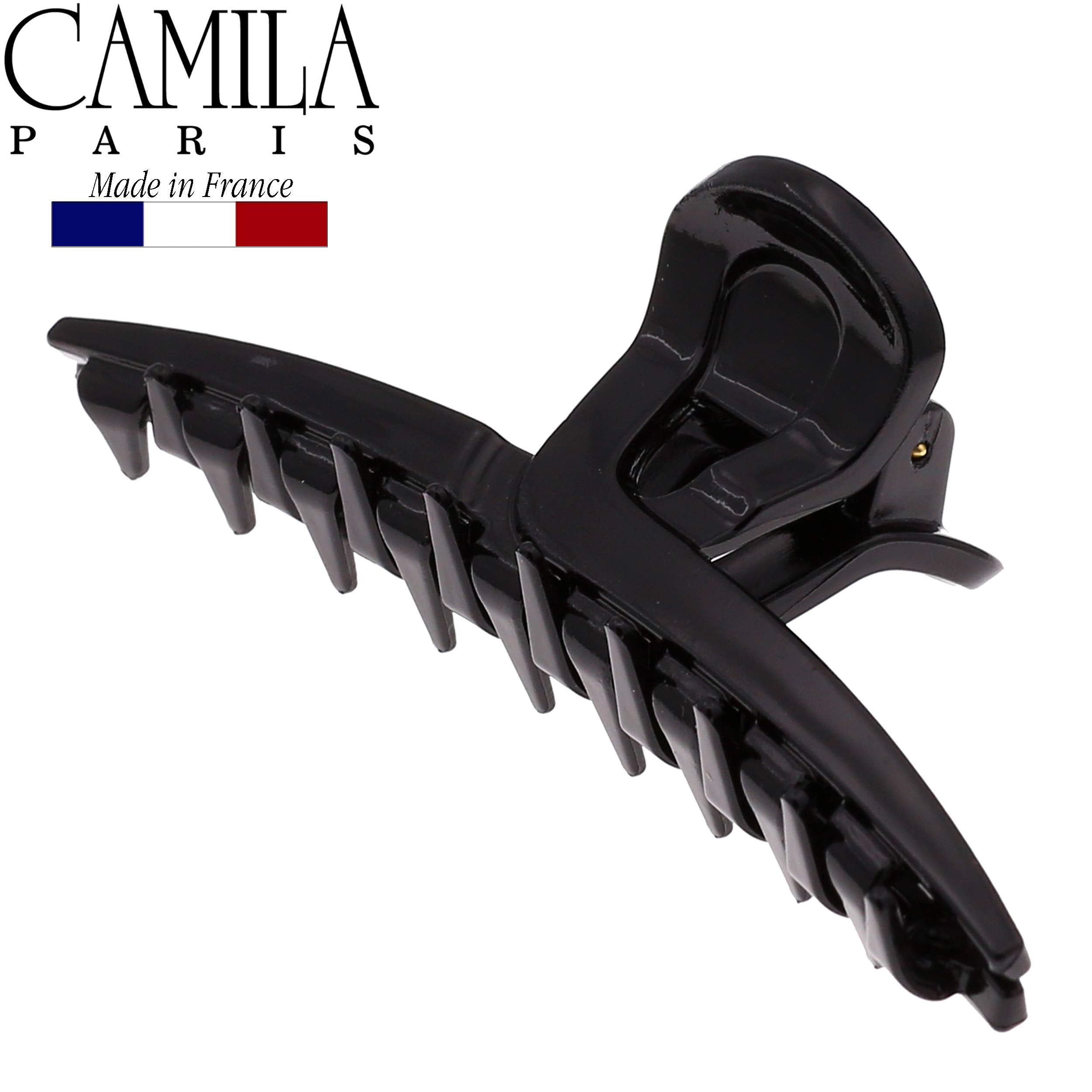 Camila Paris close-up of double teeth for firmer grip and control