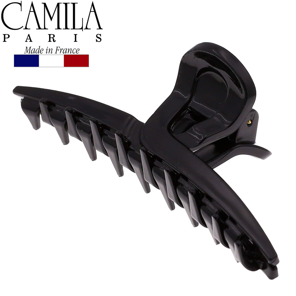 Camila Paris close-up of double teeth for firmer grip and control
