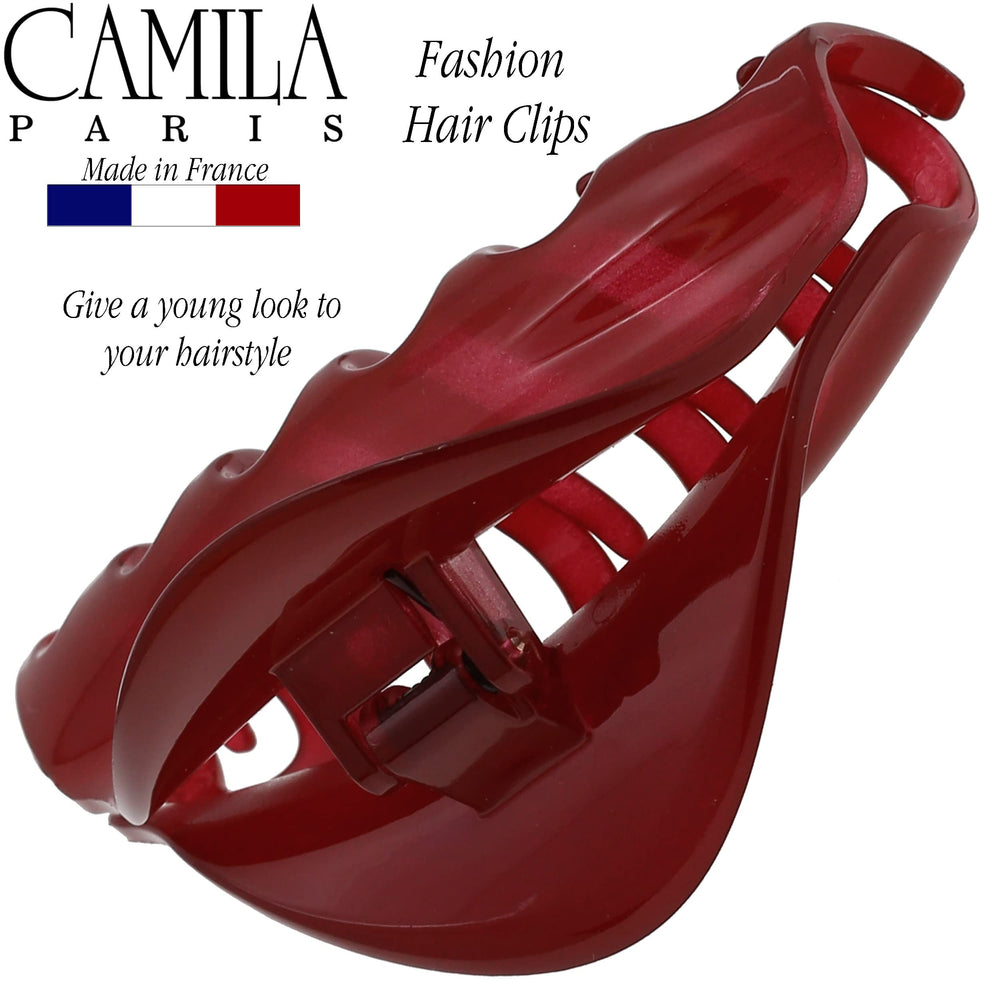 Camila Paris side profile displays wide jaw for large sections